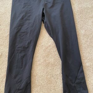 Lululemon crop compression leggings